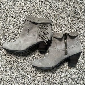 Sam Edelman "Louie" Fringe Ankle Boots Size 9.5 Tan Suede